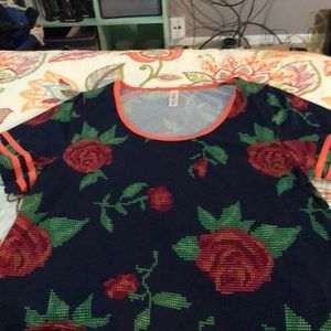 LuLaroe classic tee. Brand New with tags.